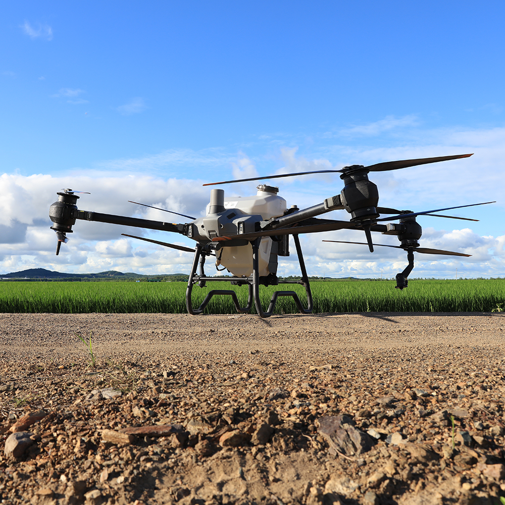 DJI Agras T40 Drone Pertanian Terbaru, Cover 7 Hektar Lahan dalam 10 Menit - Halo Robotics