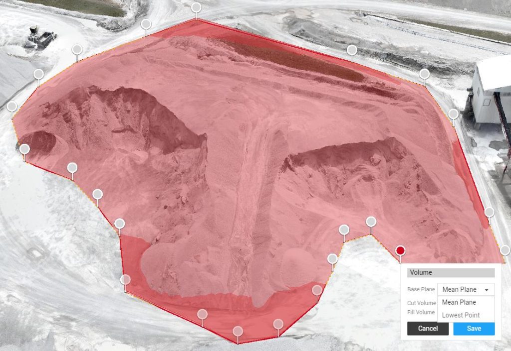 Hasil volume akan muncul dalam bentuk Cut and Fill. Kamu juga bisa pilih jenis dasar atau Base Plane yang paling cocok:Mean Plane: cocok untuk stockpile yang berdiri bebas (tanpa dinding), karena ambil rata-rata tinggi permukaan sebagai dasar. Ini yang paling sering dipakai.Lowest Point: cocok kalau stockpile-nya nempel dinding atau di dalam bunker. Basis dihitung dari titik paling rendah, karena bagian belakang tumpukan nggak bisa diukur langsung.